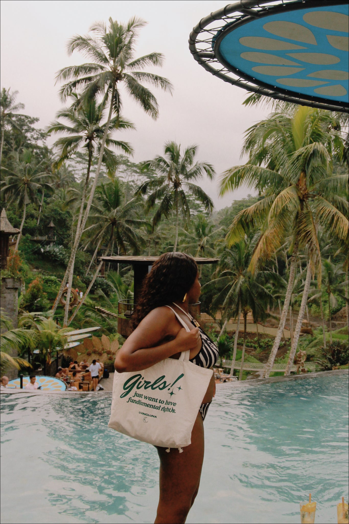 GJWHF LARGE TOTE with blue ink