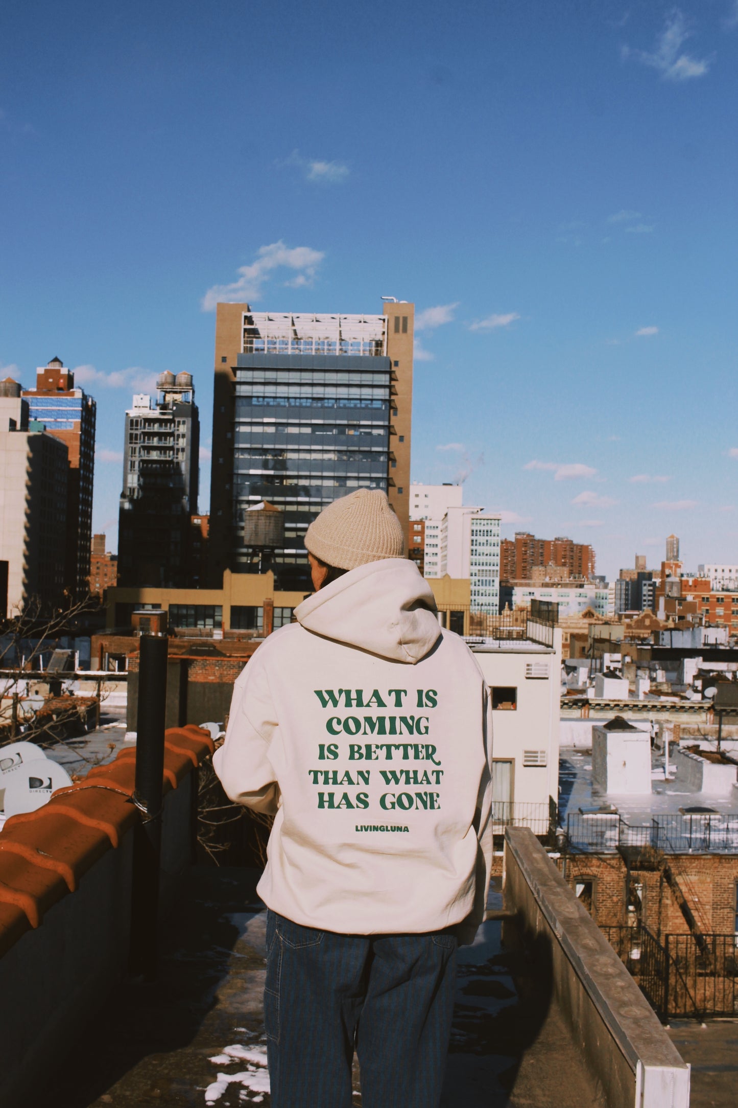 THE CREAM SWEATSHIRT